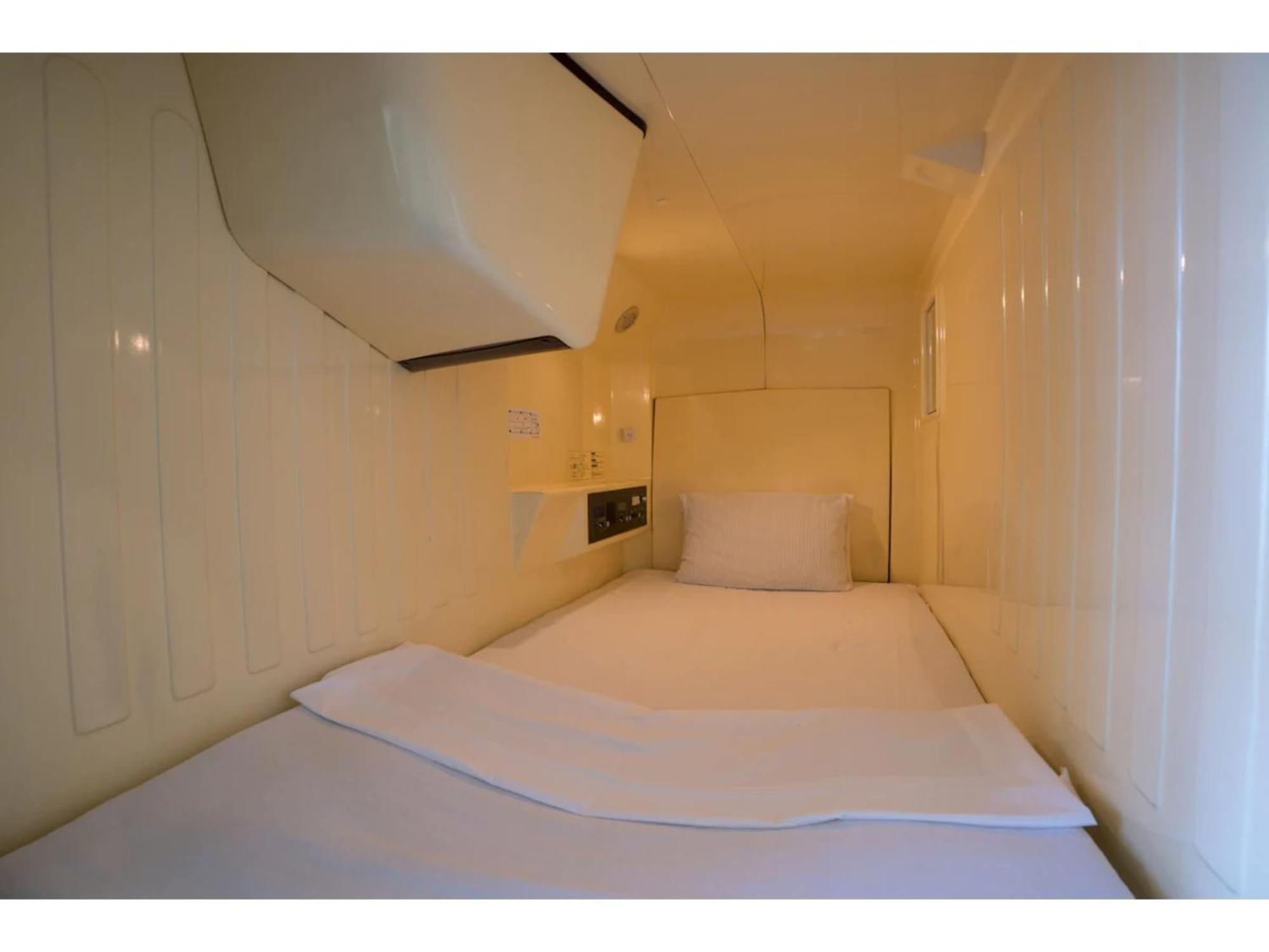 Male Only Capsule Inn Hamamatsucho - Vacation Stay 68799V Tōkyō Extérieur photo